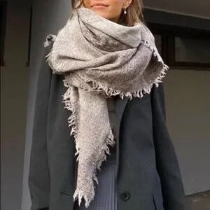 ARITZIA Aztec Fringe Blanket Scarf